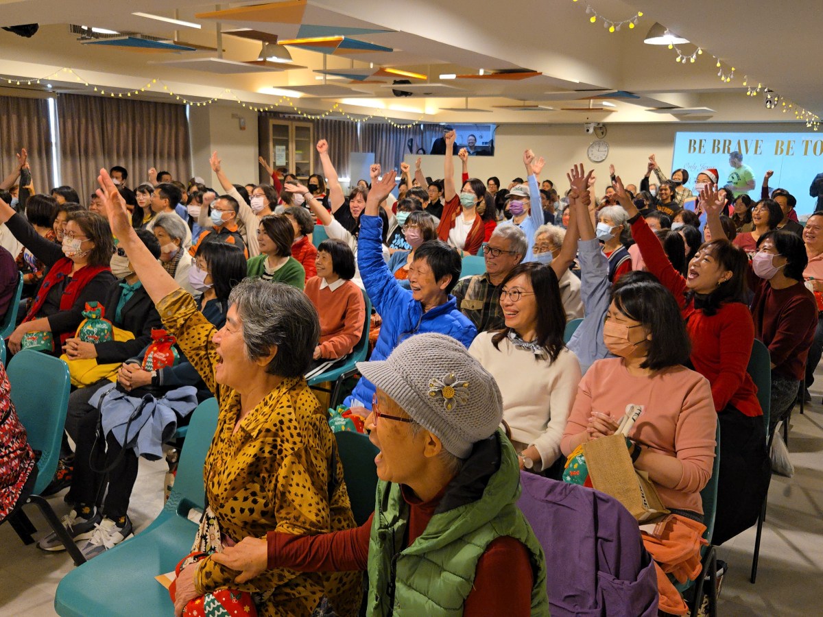 因為感動．所以「敢」動